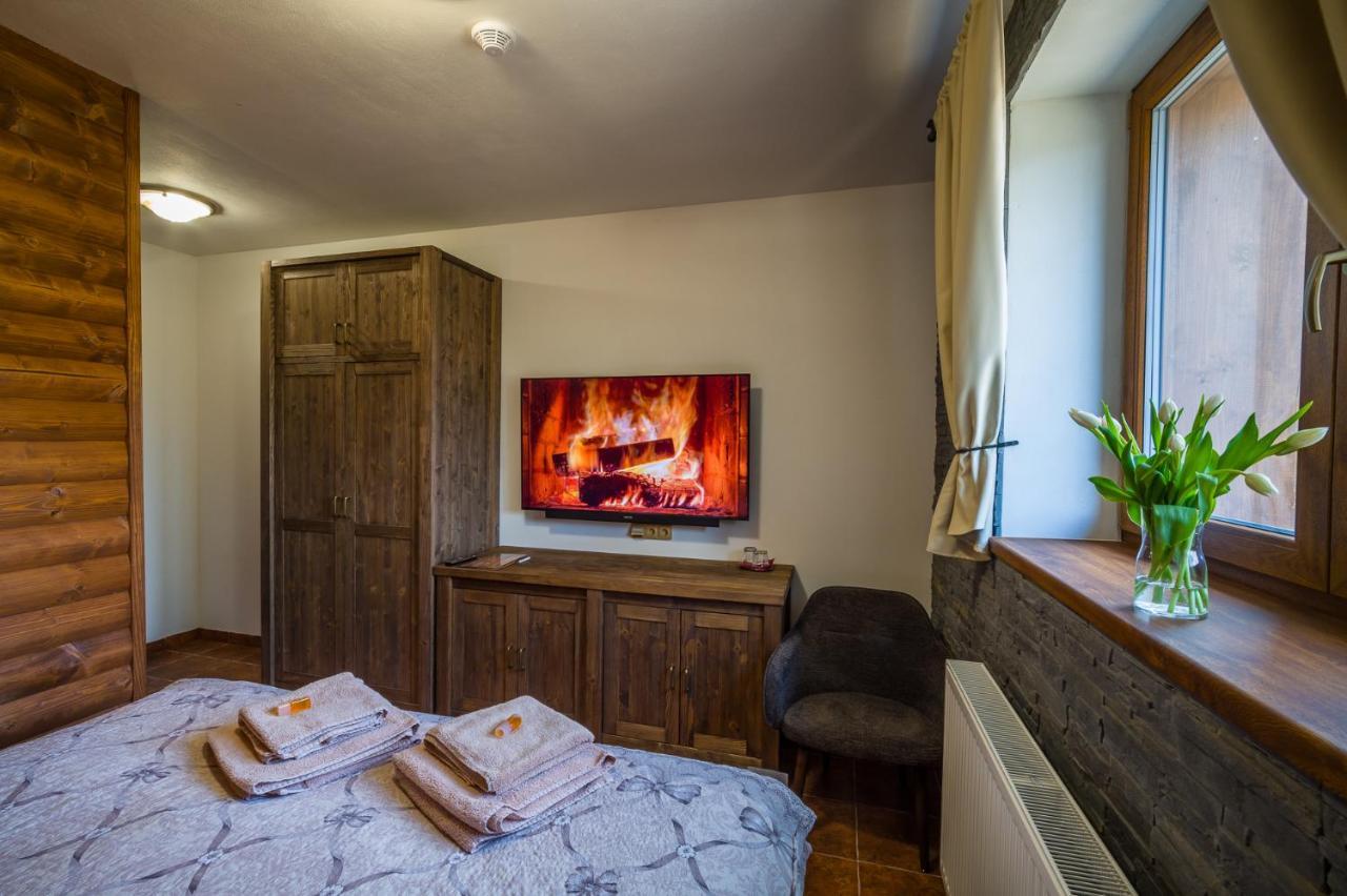 Ranch Jestrebice Hotel Hermanicky Bagian luar foto