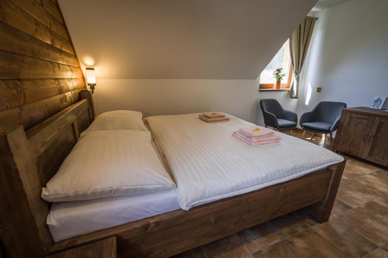 Ranch Jestrebice Hotel Hermanicky Bagian luar foto