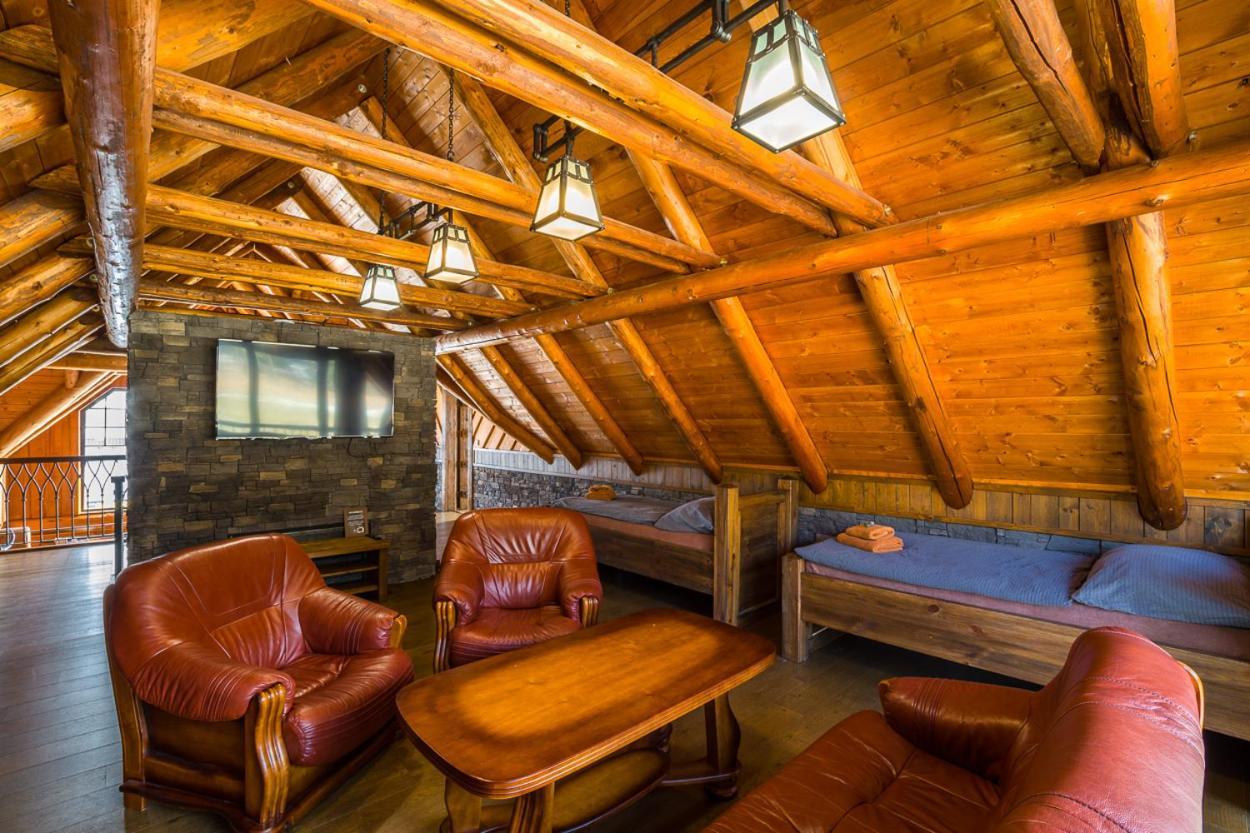 Ranch Jestrebice Hotel Hermanicky Bagian luar foto