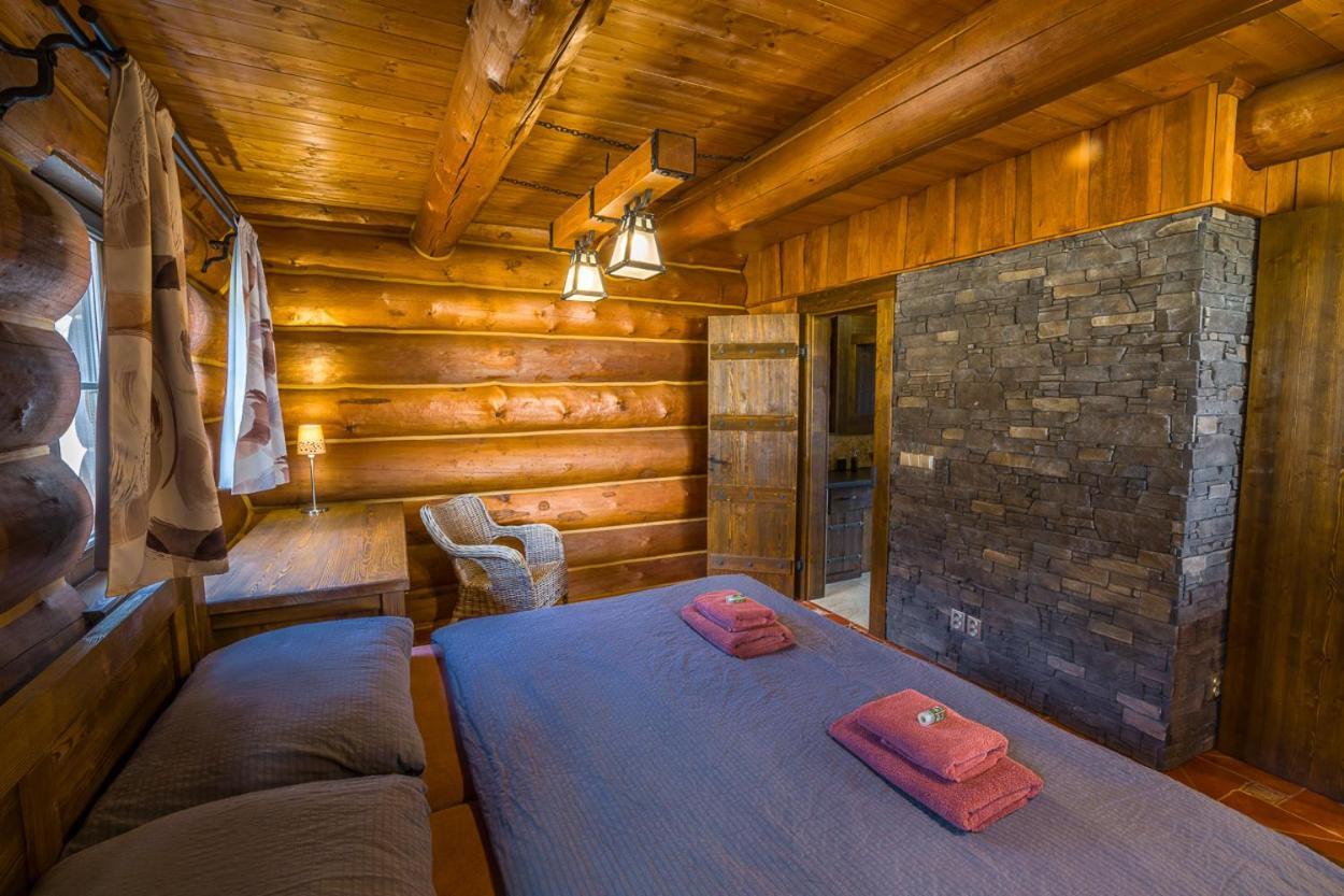 Ranch Jestrebice Hotel Hermanicky Bagian luar foto